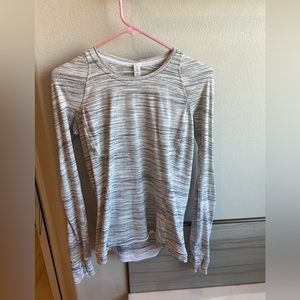 Lululemon long sleeve top